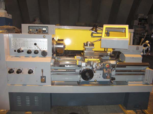 МК6046, МК6047, МК6048 Фотография токарно-гвинторізного верстата